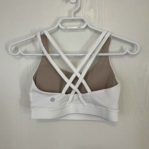 BRAND NEW lululemon sports bra
